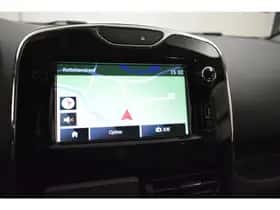 Renault Clio (2015) thumbnail 2