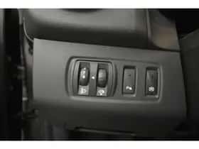 Renault Clio (2015) thumbnail 17