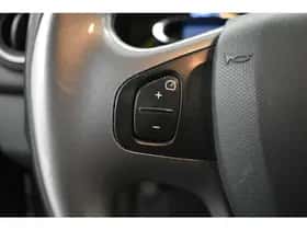 Renault Clio (2015) thumbnail 18