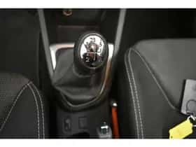 Renault Clio (2015) thumbnail 20