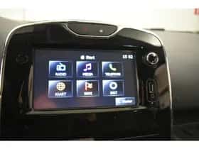 Renault Clio (2015) thumbnail 3