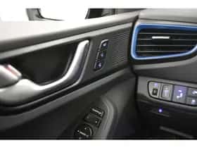 Hyundai Ioniq (2017) thumbnail 23