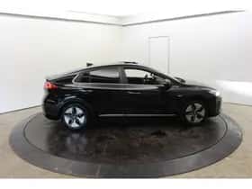 Hyundai Ioniq (2017) thumbnail 10