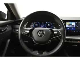 Škoda Octavia (2023) thumbnail 14