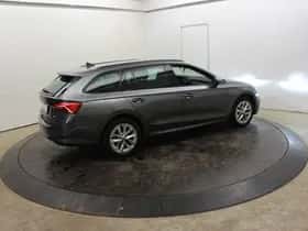 Škoda Octavia (2023) thumbnail 68