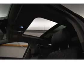 Hyundai Santa Fe (2022) thumbnail 2