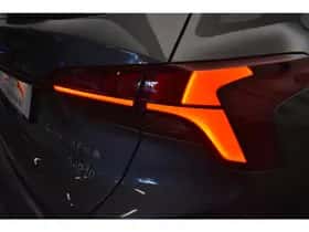 Hyundai Santa Fe (2022) thumbnail 39