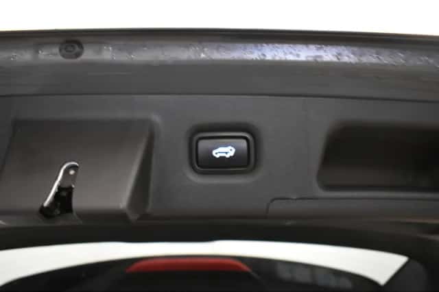 Hyundai Santa Fe (2022) thumbnail 6