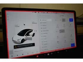 Tesla Model 3 (2019) thumbnail 18