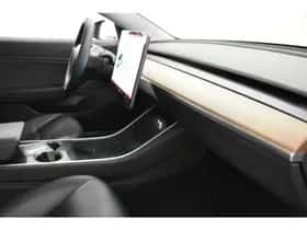 Tesla Model 3 (2019) thumbnail 37