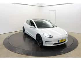 Tesla Model 3 (2019) thumbnail 9