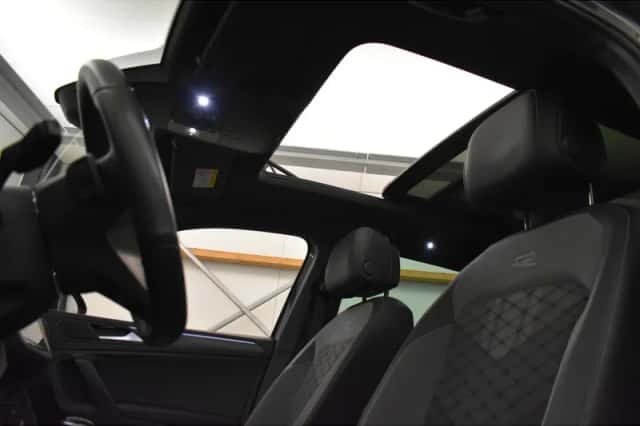 Volkswagen Tiguan (2022) thumbnail 3