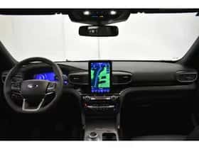 Ford Explorer (2022) thumbnail 32