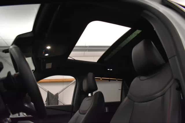 Ford Explorer (2022) thumbnail 5
