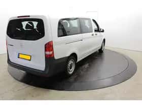 Mercedes-Benz Vito (2018) thumbnail 2