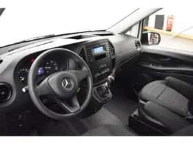 Mercedes-Benz Vito (2018) thumbnail 16