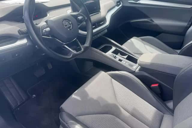 Škoda Enyaq (2021) thumbnail 3