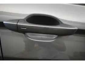 Volkswagen Tiguan (2018) thumbnail 13