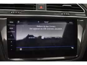 Volkswagen Tiguan (2018) thumbnail 21