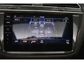 Volkswagen Tiguan (2018) thumbnail 22