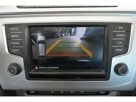 Volkswagen Passat (2015) thumbnail 2