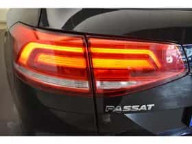 Volkswagen Passat (2015) thumbnail 22