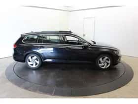 Volkswagen Passat (2015) thumbnail 8