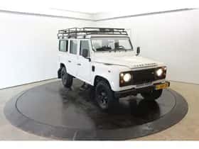 Land Rover Defender (2007) thumbnail 12