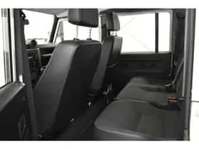 Land Rover Defender (2007) thumbnail 20