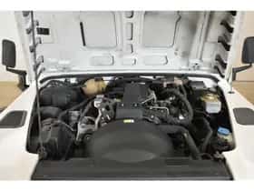 Land Rover Defender (2007) thumbnail 23