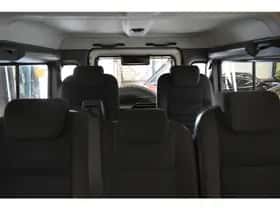 Land Rover Defender (2007) thumbnail 4