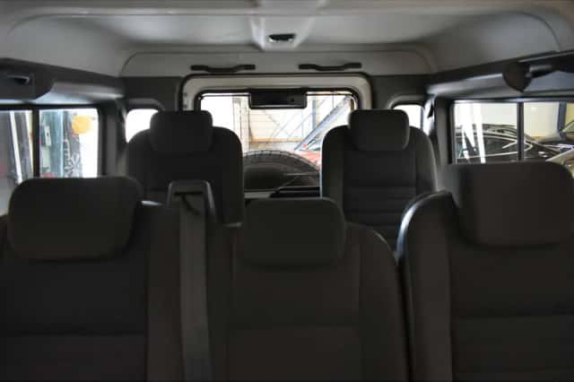 Land Rover Defender (2007) thumbnail 5
