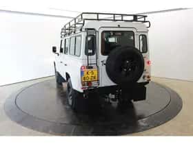 Land Rover Defender (2007) thumbnail 10