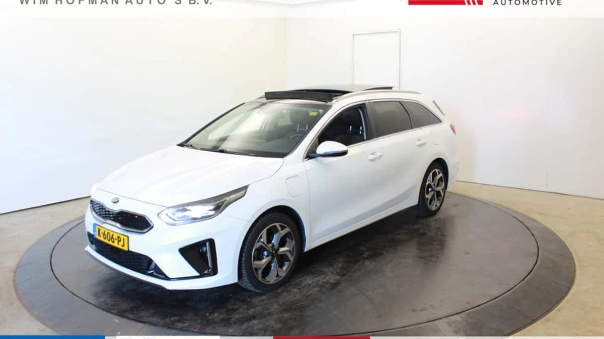 Kia Ceed (2021) — foto 1