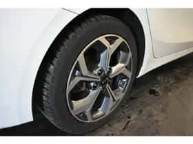 Kia Ceed (2021) thumbnail 11