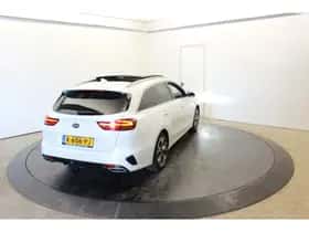 Kia Ceed (2021) thumbnail 23