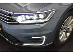 Volkswagen Passat (2015) thumbnail 27