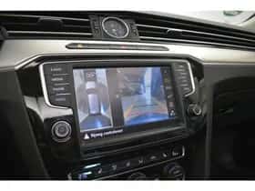 Volkswagen Passat (2015) thumbnail 10