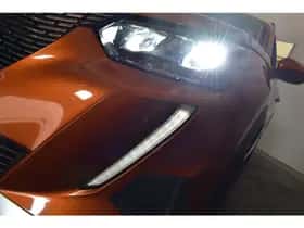 Peugeot 2008 (2020) thumbnail 33