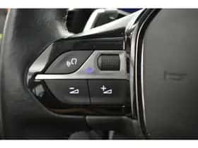Peugeot 2008 (2020) thumbnail 8