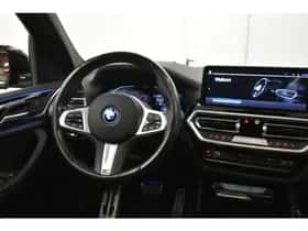 BMW iX3 (2023) thumbnail 4