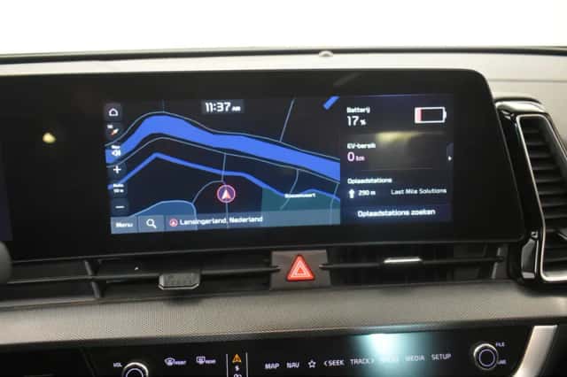 Kia Sportage (2023) thumbnail 6