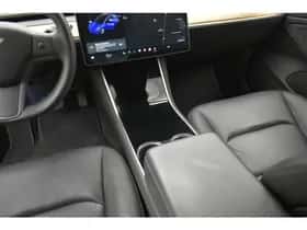 Tesla Model 3 (2020) thumbnail 29