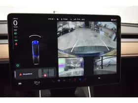 Tesla Model 3 (2020) thumbnail 4
