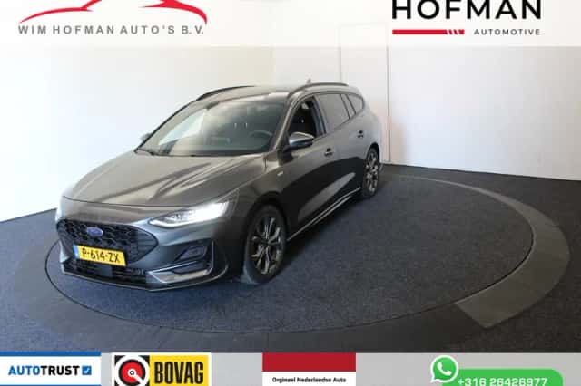 Ford Focus (2022) thumbnail 1