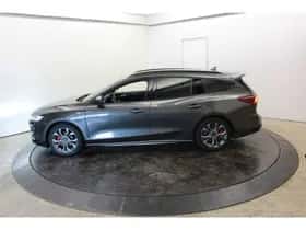 Ford Focus (2022) thumbnail 9