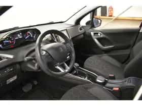 Peugeot 2008 (2018) thumbnail 41