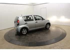 Daihatsu Sirion (2010) thumbnail 14