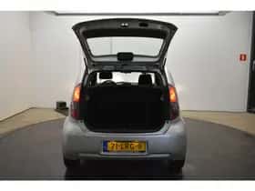 Daihatsu Sirion (2010) thumbnail 17
