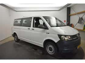 Volkswagen Transporter (2018) thumbnail 4